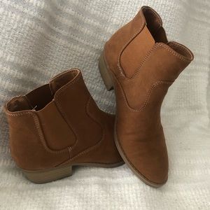 Brown low heel slip-in booties